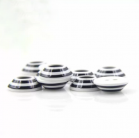 Knopf Schwarz-Weiss gestreift 12 mm